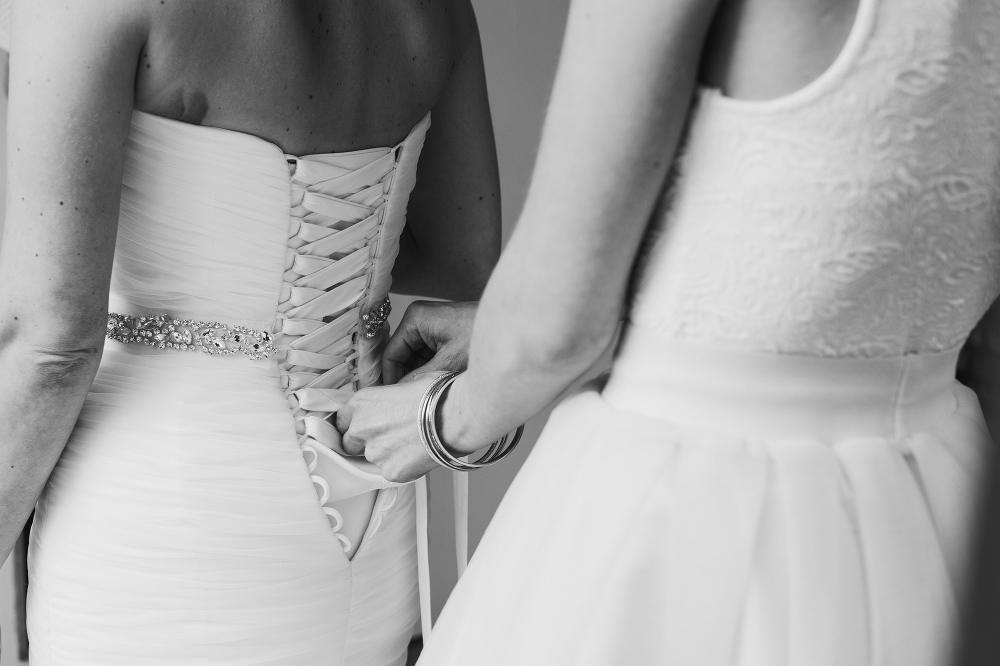 Here is a photo of the back of the bride