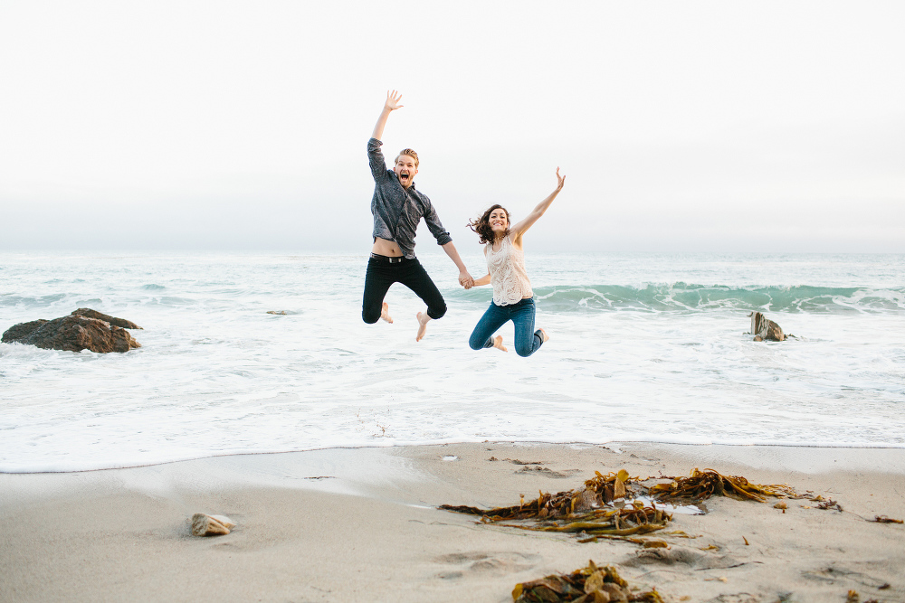 Laura and Karl are so fun and jumped in the air at their session. 
