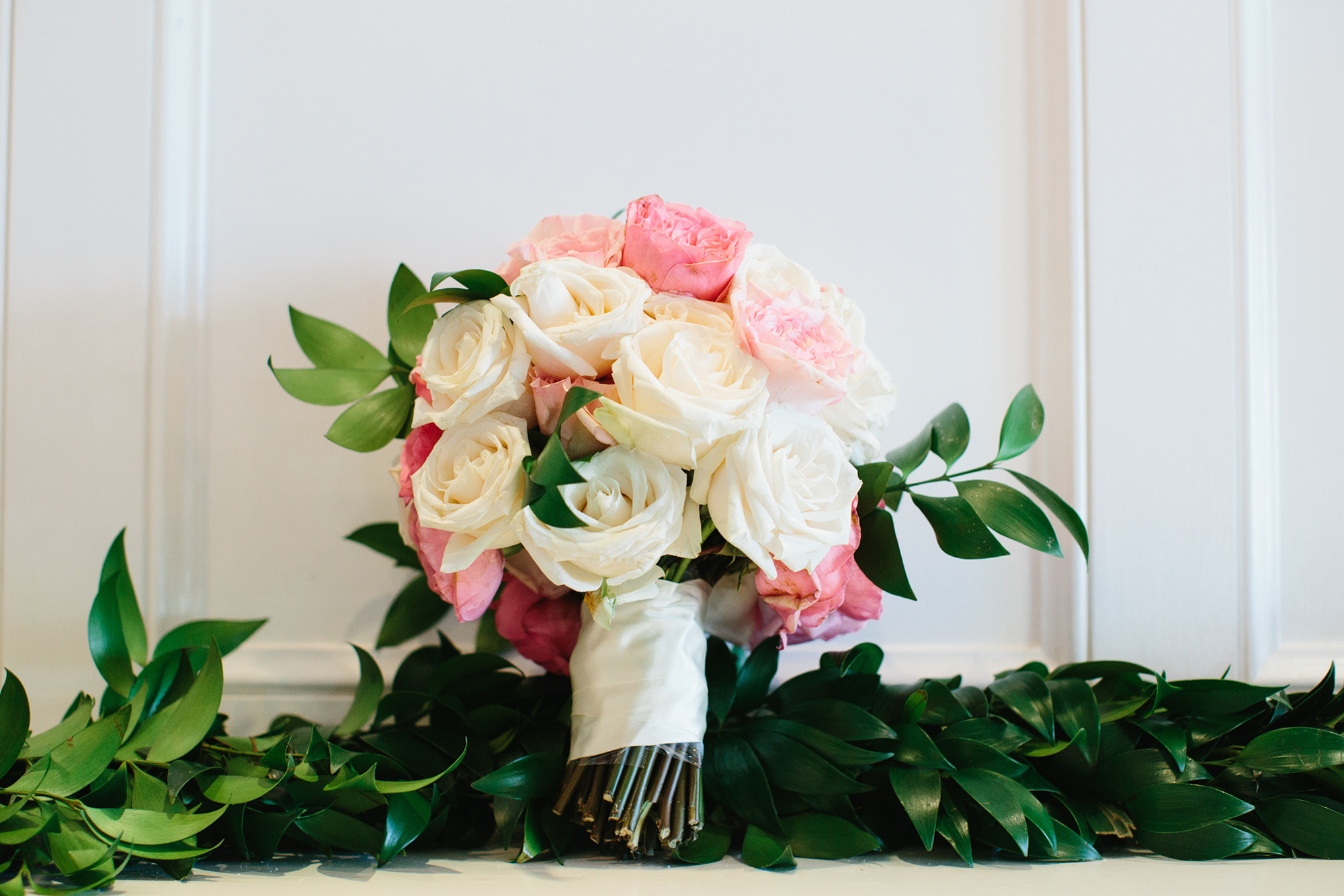 The bride's pink and white bouquet. 