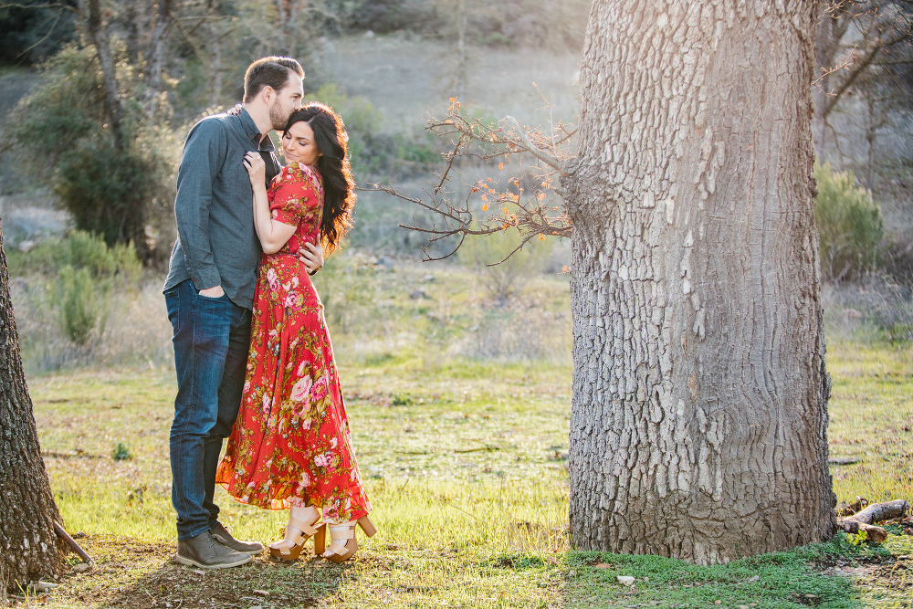 A sweet moment between Niky and John. 